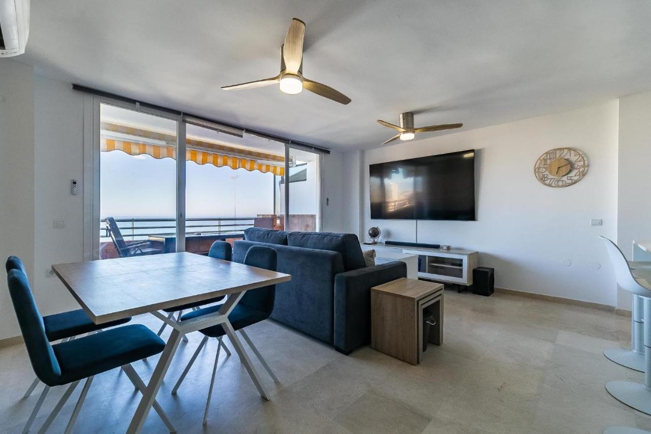 Vistas Azules -- Remodeled, Large Terrace, Spectacular Ocean Views And Beach Level Access Torremolinos Exteriör bild