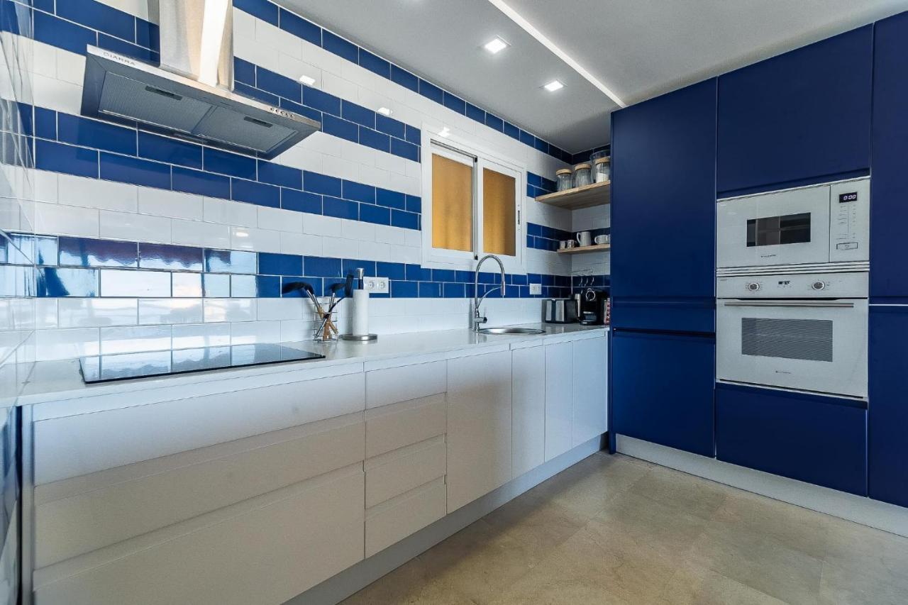 Vistas Azules -- Remodeled, Large Terrace, Spectacular Ocean Views And Beach Level Access Torremolinos Exteriör bild