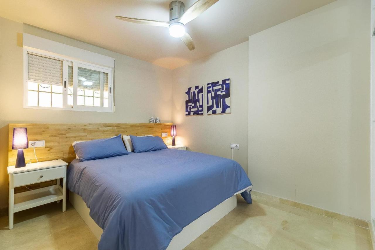 Vistas Azules -- Remodeled, Large Terrace, Spectacular Ocean Views And Beach Level Access Torremolinos Exteriör bild